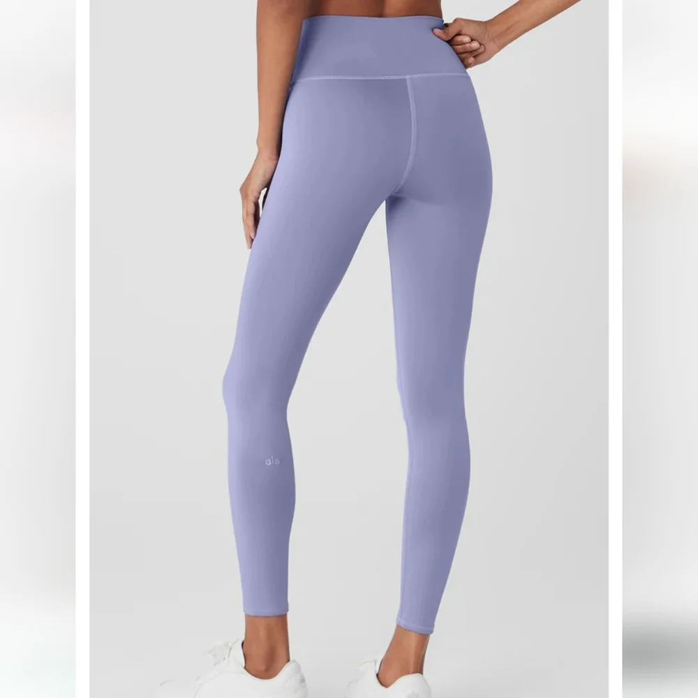 Alo yoga Lilac Blue airlift high waist leggings 7/8 NWT - Picture 3 of 4